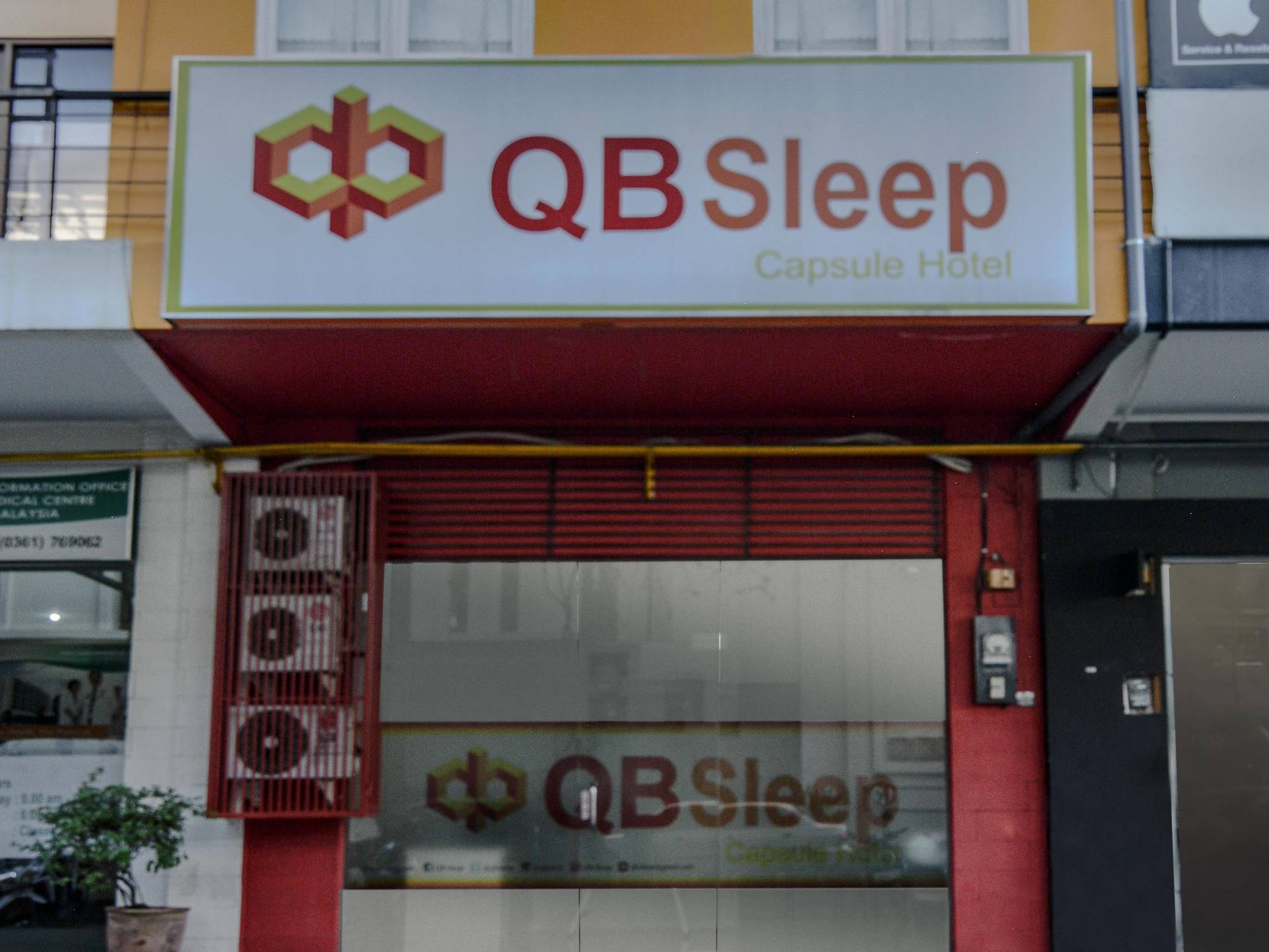 Qb Sleep Capsule Hotel Kuta Lombok Exterior foto